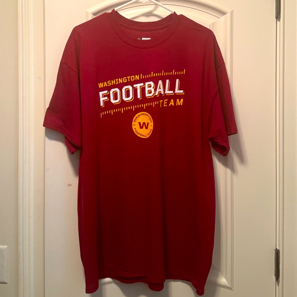 RARE FIND: Washington Football Team Short Sleeve T-Shirt from NFL Team Apparel